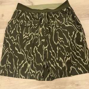NWOT Athleta skort with pockets sz 8